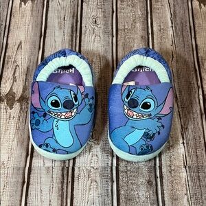 NWOT Lilo & Stitch Cozy Blue Slippers Size 9/10